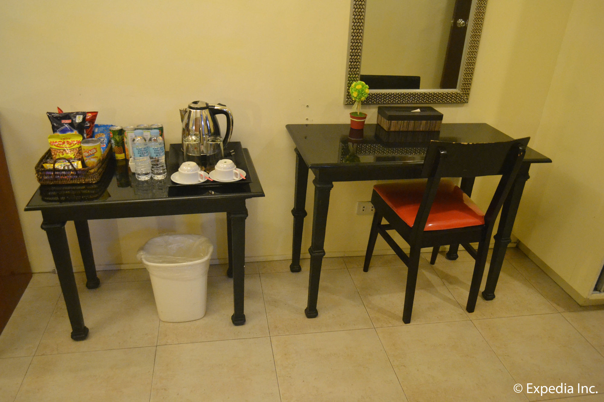 טגאיטאי Viewpark Hotel Tagaytay מראה חיצוני תמונה