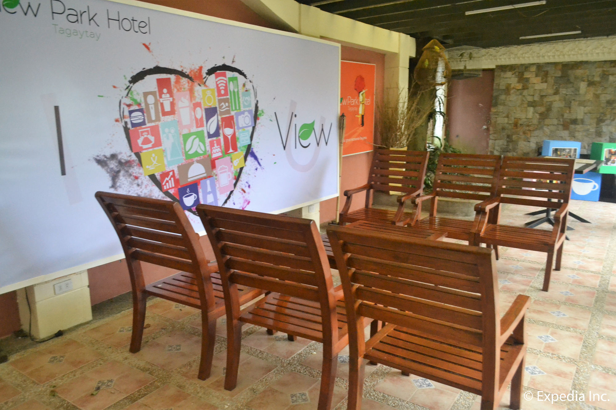 טגאיטאי Viewpark Hotel Tagaytay מראה חיצוני תמונה