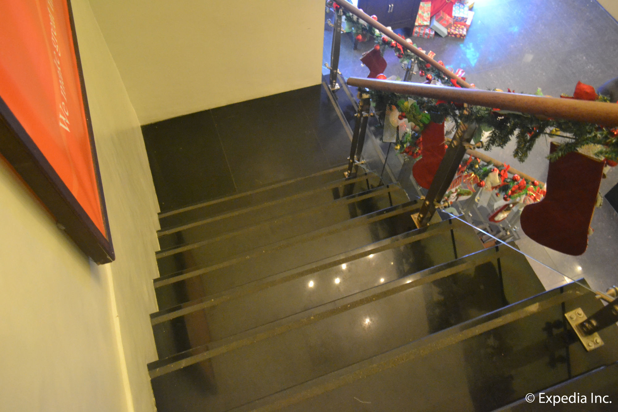 טגאיטאי Viewpark Hotel Tagaytay מראה חיצוני תמונה