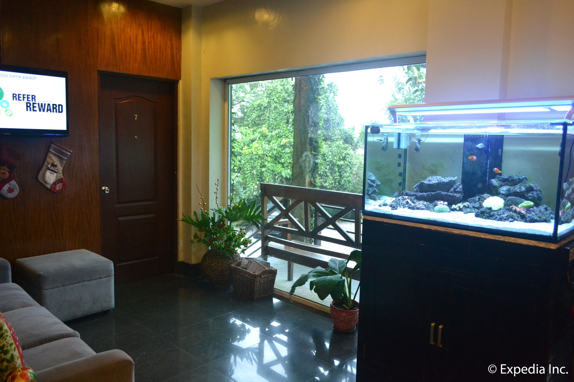 טגאיטאי Viewpark Hotel Tagaytay מראה חיצוני תמונה