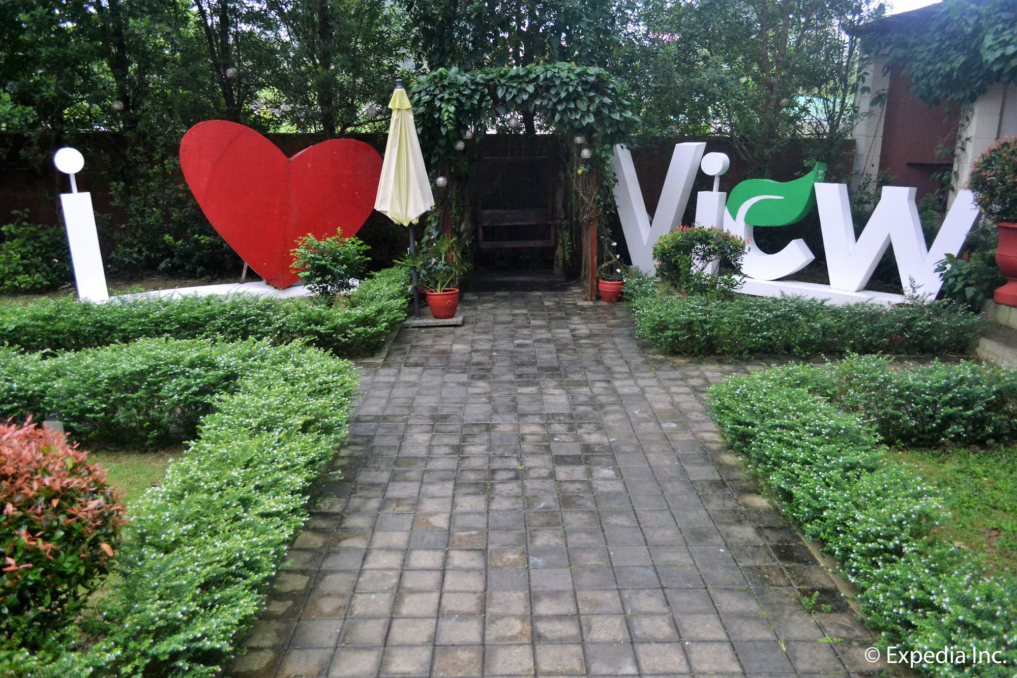טגאיטאי Viewpark Hotel Tagaytay מראה חיצוני תמונה