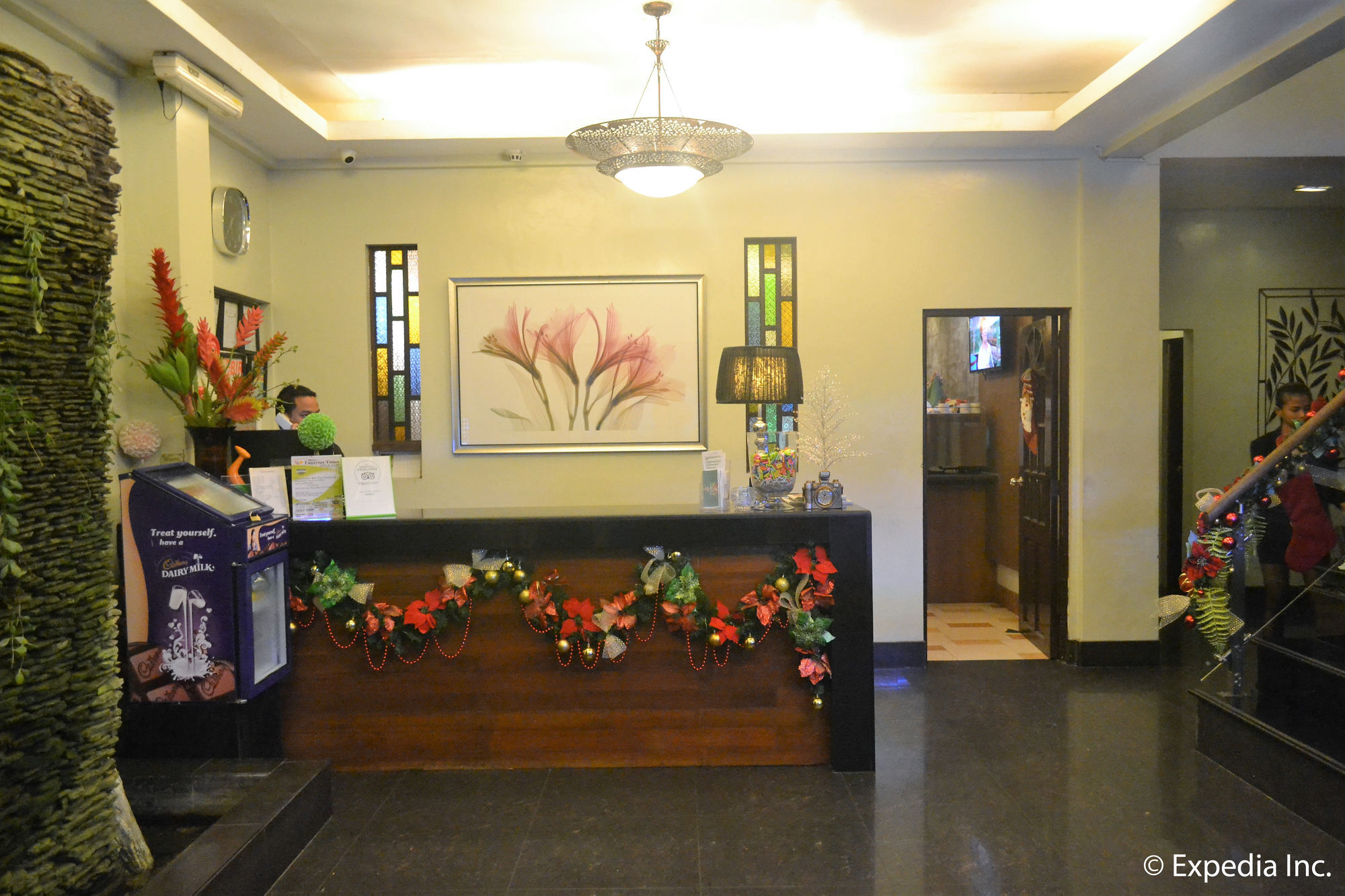 טגאיטאי Viewpark Hotel Tagaytay מראה חיצוני תמונה