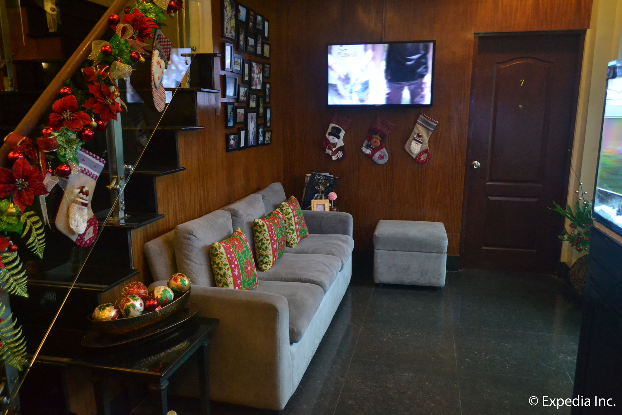 טגאיטאי Viewpark Hotel Tagaytay מראה חיצוני תמונה